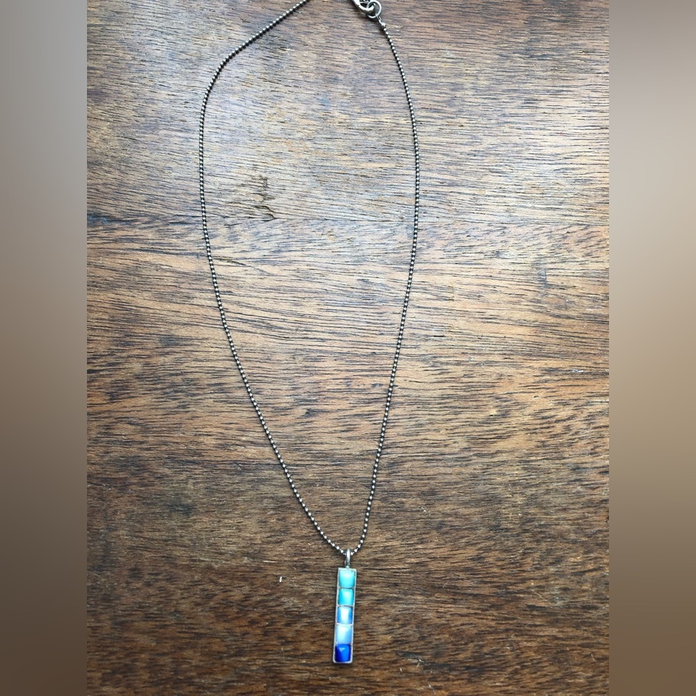 2 pice blue stone necklace & bracelet set.